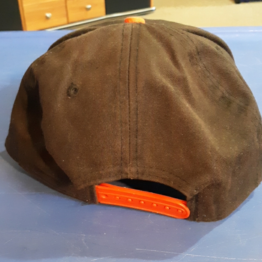 Hat - Picture 2 of 3